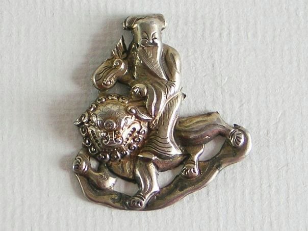 Sage on a lion – (8806)